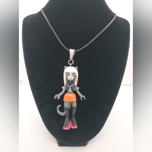 Meowlody Monster High Necklace Long Black Silver OOAK Handmade Mega Blok Werecat - Picture 1 of 11